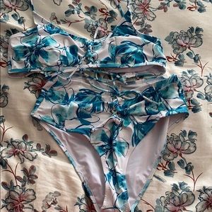 Cupshe hi-rise bikini set